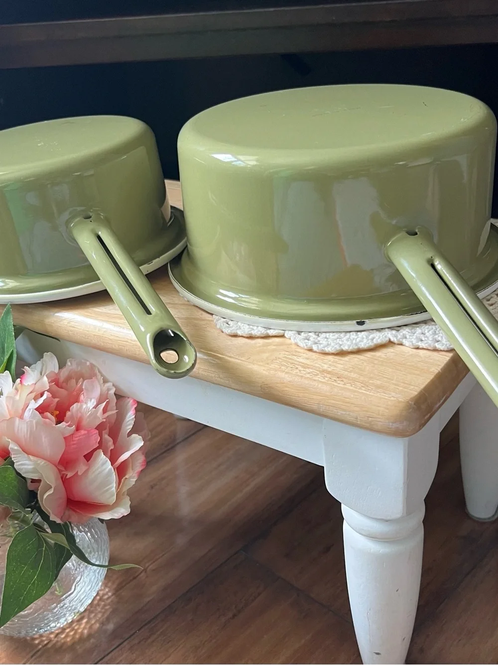 Vintage Avocado Green Enamel Over Metal Saucepans w/ 1 Lid Italian Made 1qt/2qt